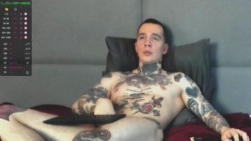 Tom__Ice  16-12-2021 video show hot